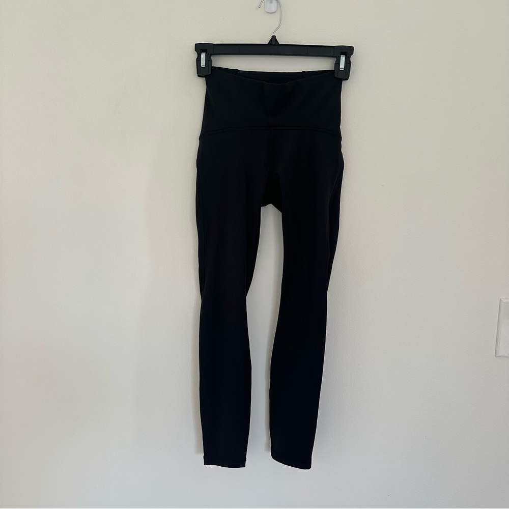 Lululemon black leggings with mesh panel- Size 2
